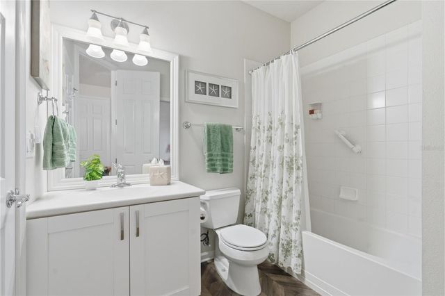 2111 CARRIAGE LANE 202, Clearwater, FL 33765