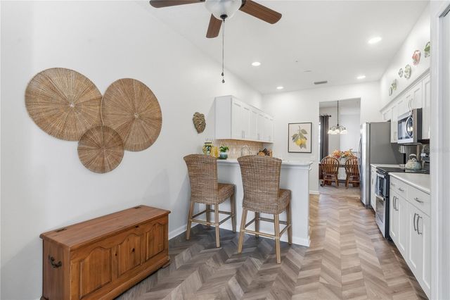 2111 CARRIAGE LANE 202, Clearwater, FL 33765