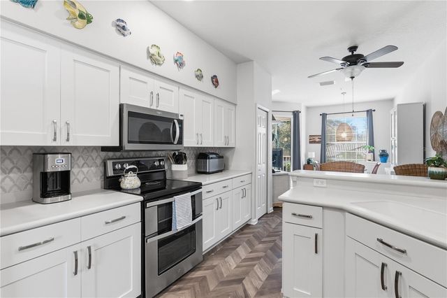 2111 CARRIAGE LANE 202, Clearwater, FL 33765