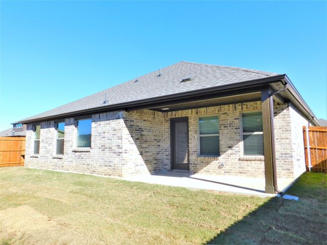 3023 Cliffview Drive, Sanger, TX 76266