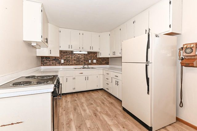 1818 Grandview DRIVE, Beloit, WI 53511