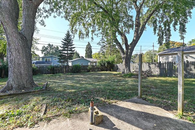 1818 Grandview DRIVE, Beloit, WI 53511