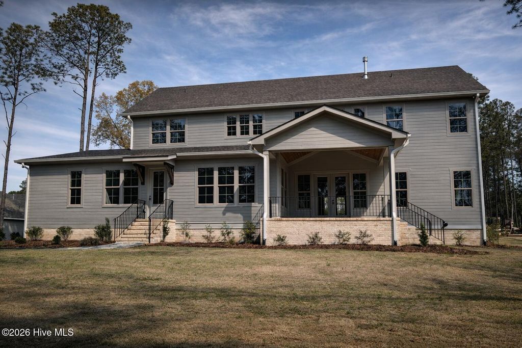Image 4 of property listing at 230 Paulson Court, Pinehurst, NC 28374