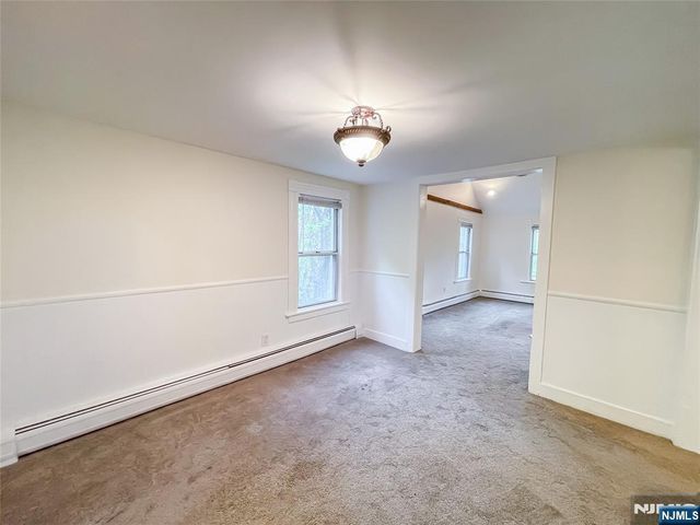 270 Macopin Road, Bloomingdale, NJ 07403