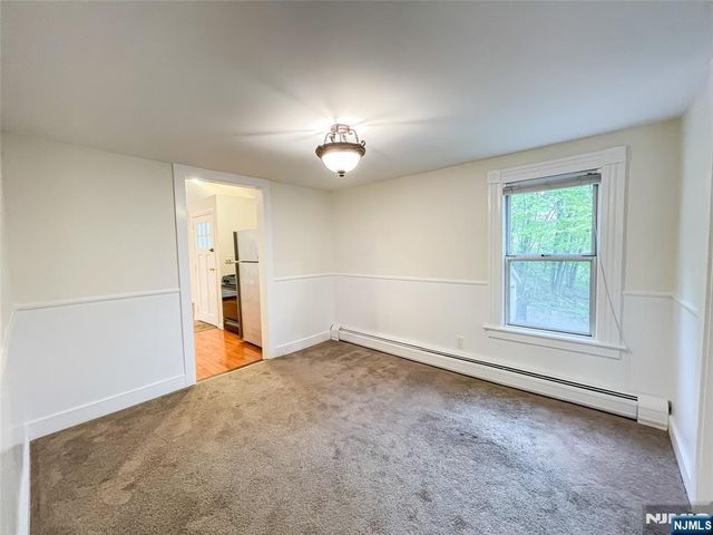 270 Macopin Road, Bloomingdale, NJ 07403