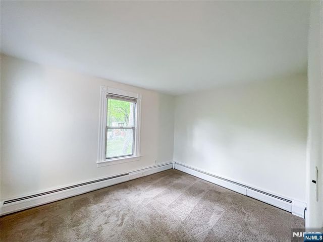 270 Macopin Road, Bloomingdale, NJ 07403