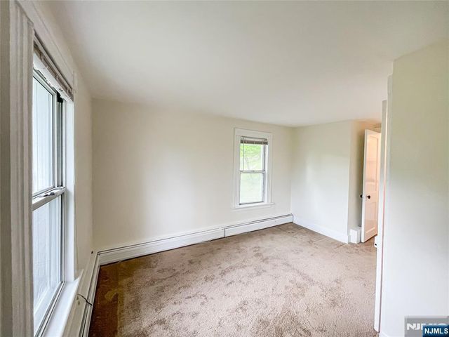 270 Macopin Road, Bloomingdale, NJ 07403