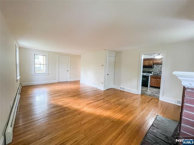 270 Macopin Road, Bloomingdale, NJ 07403