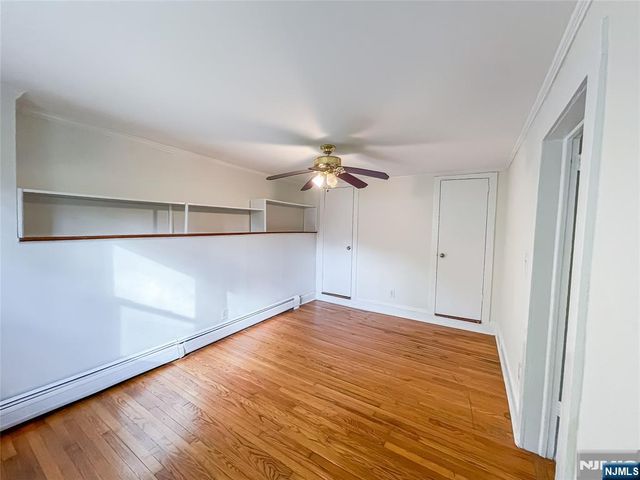270 Macopin Road, Bloomingdale, NJ 07403