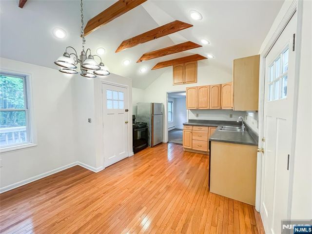 270 Macopin Road, Bloomingdale, NJ 07403