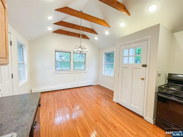 270 Macopin Road, Bloomingdale, NJ 07403