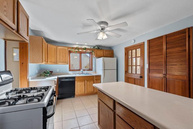 3943 S 1st STREET, Milwaukee, WI 53207