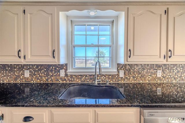 227 E Fremont Road, Lebanon, MO 65536