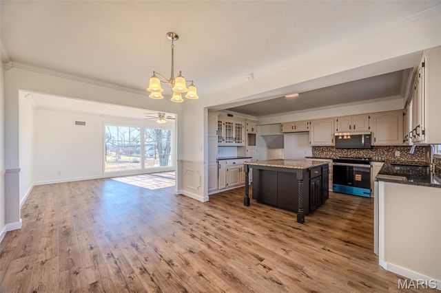 227 E Fremont Road, Lebanon, MO 65536