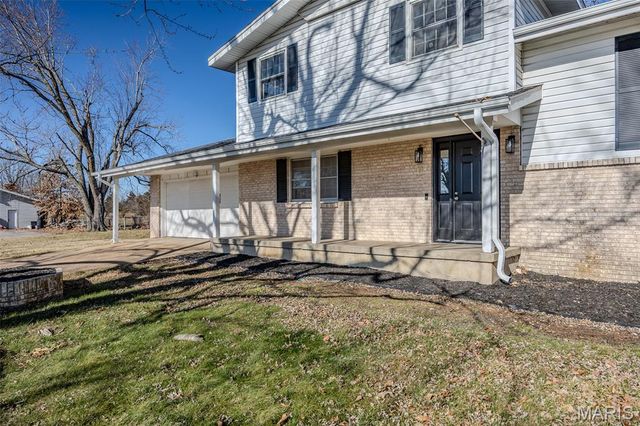 227 E Fremont Road, Lebanon, MO 65536