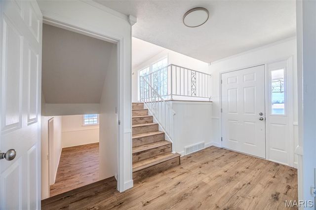 227 E Fremont Road, Lebanon, MO 65536