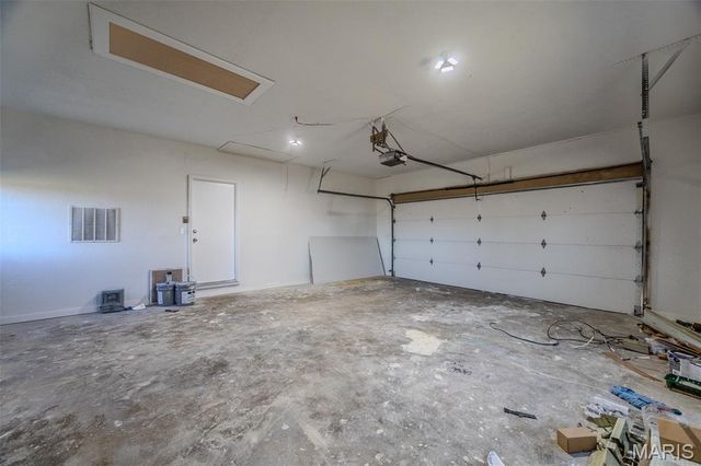 227 E Fremont Road, Lebanon, MO 65536