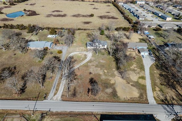 227 E Fremont Road, Lebanon, MO 65536