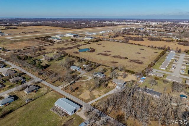 227 E Fremont Road, Lebanon, MO 65536