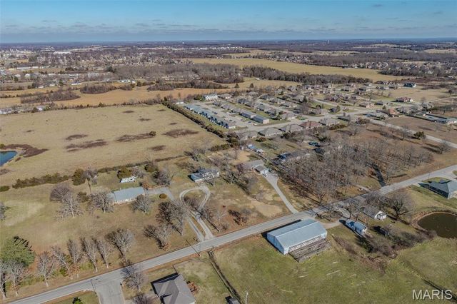 227 E Fremont Road, Lebanon, MO 65536