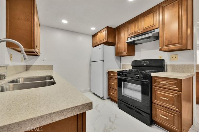 301 N Moore Avenue B, Monterey Park, CA 91754