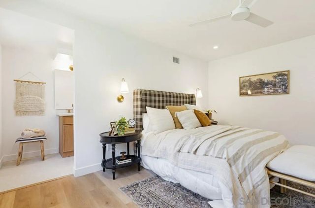 725 Santa Florencia, Solana Beach, CA 92075