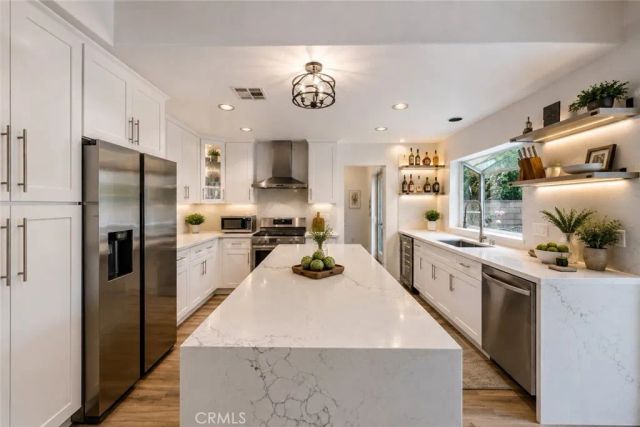 5807 Sylvia Avenue, Tarzana, CA 91356