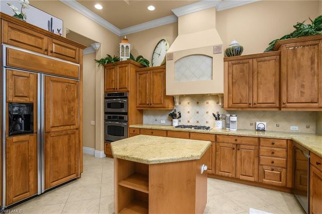 22071 Red Laurel LN E, Estero, FL 33928