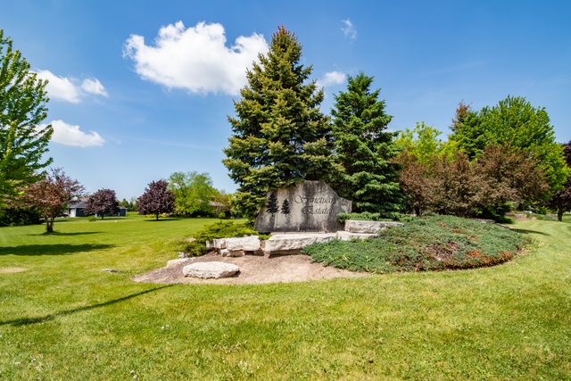 2600 Sanctuary Lane, Spring Grove, IL 60081