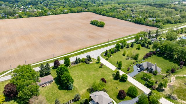 2600 Sanctuary Lane, Spring Grove, IL 60081