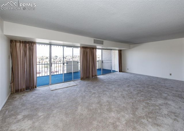 411 Lakewood Circle A706, Colorado Springs, CO 80910