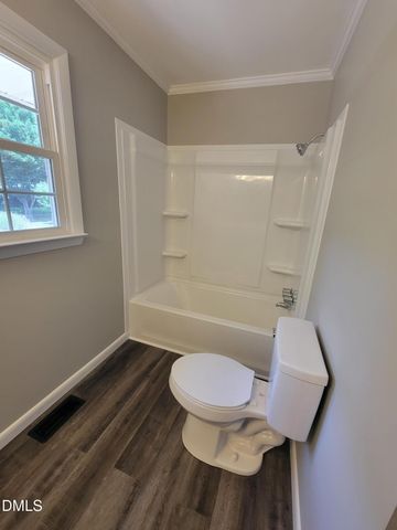 607 E Butler Avenue, Liberty, NC 27298