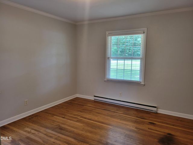 607 E Butler Avenue, Liberty, NC 27298