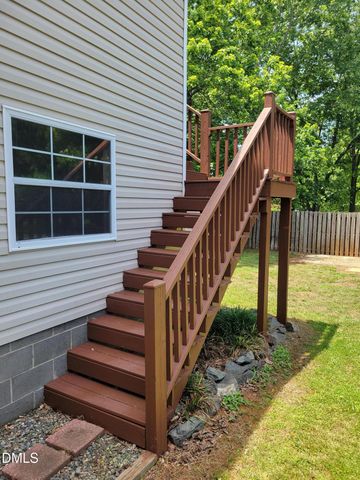 607 E Butler Avenue, Liberty, NC 27298