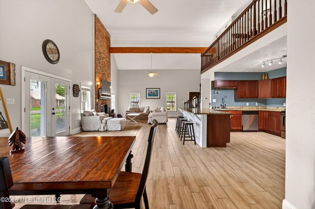 430 Gladstone Street, Bay Saint Louis, MS 39520
