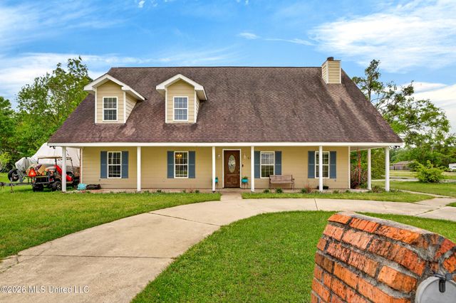 430 Gladstone Street, Bay Saint Louis, MS 39520