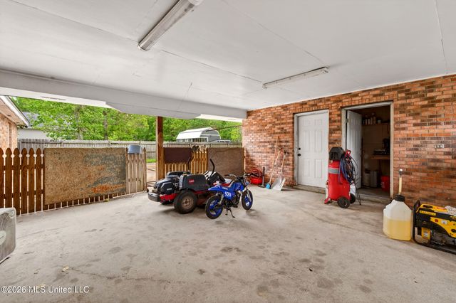 430 Gladstone Street, Bay Saint Louis, MS 39520
