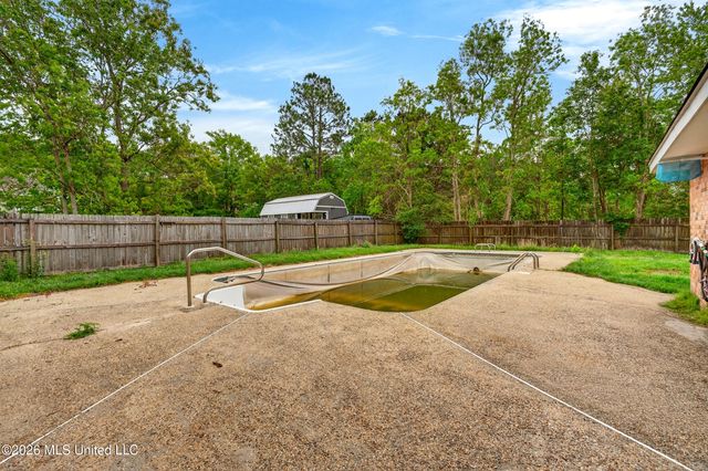430 Gladstone Street, Bay Saint Louis, MS 39520