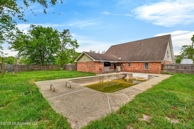 430 Gladstone Street, Bay Saint Louis, MS 39520