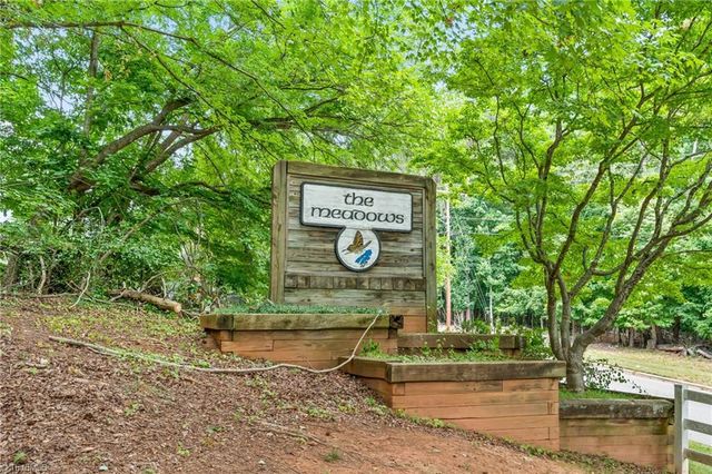 310 Meadows Circle, Winston-salem, NC 27104