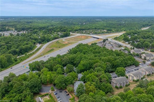 310 Meadows Circle, Winston-salem, NC 27104