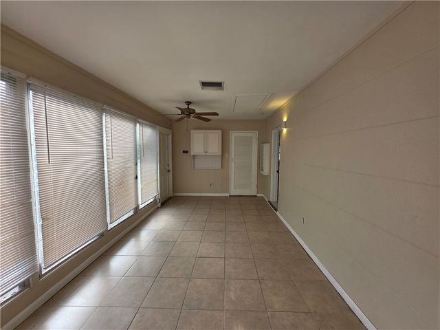 1631 4th Court, Vero Beach, FL 32960