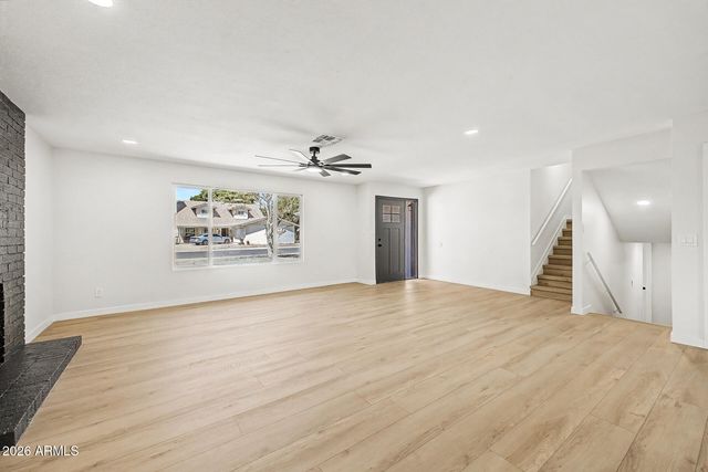 4529 W BERRIDGE Lane, Glendale, AZ 85301