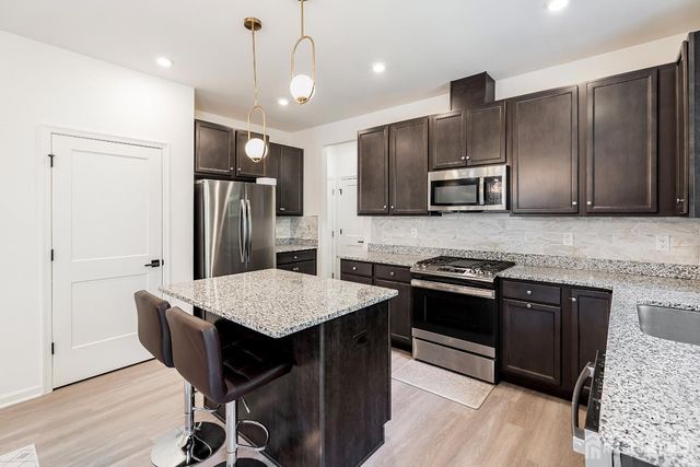 41 Gazania Drive, Old Bridge, NJ 08857