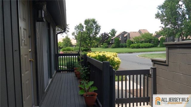 162 Westgate Drive 162, Edison, NJ 08820