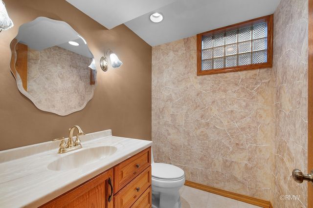 21W301 Par Lane, Itasca, IL 60143