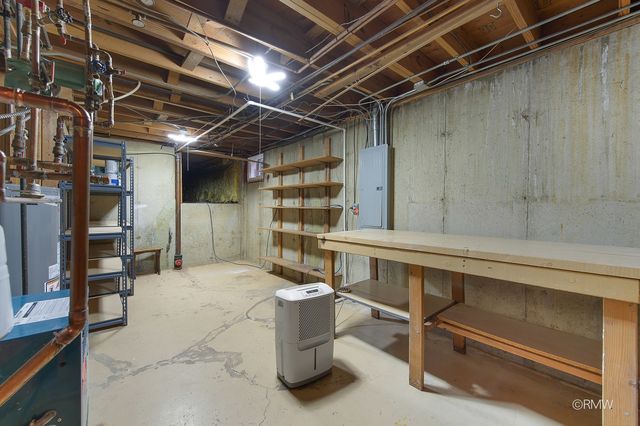 21W301 Par Lane, Itasca, IL 60143