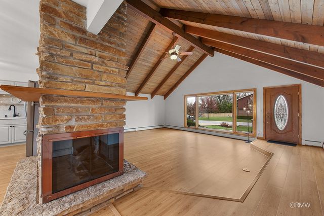 21W301 Par Lane, Itasca, IL 60143