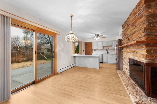 21W301 Par Lane, Itasca, IL 60143