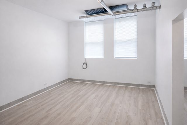 1934 E 74th Street GDN, Chicago, IL 60649